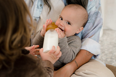 The Science Behind Organic Baby Formula - Is it worth the hype?